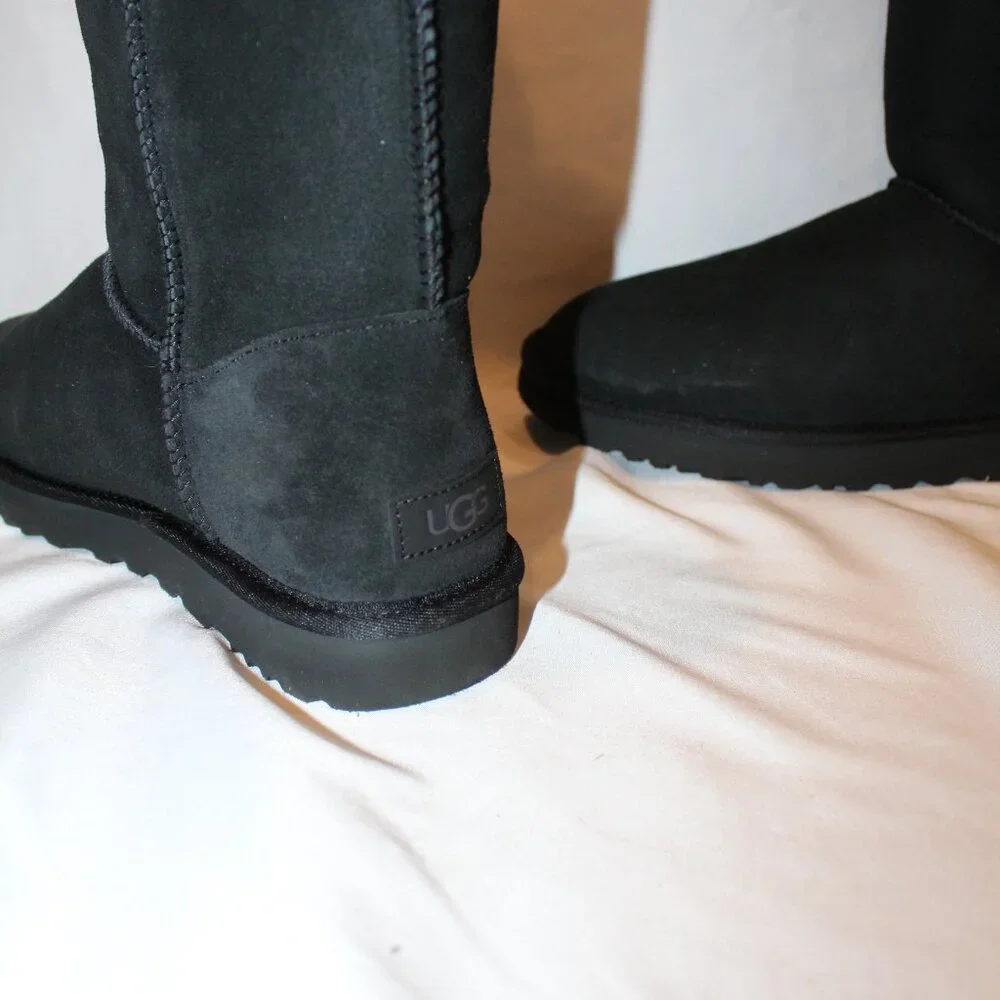 NEW UGG BAILEY BUTTON WATER RESISTANT TALL SUEDE SHEARLING LINED BOOTS BLACK‎